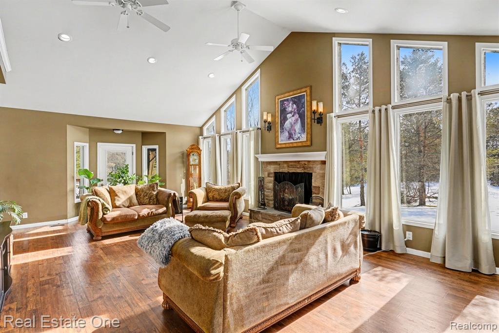 18403 Taylor Lake Road, Holly, MI 48442 — Photo 4