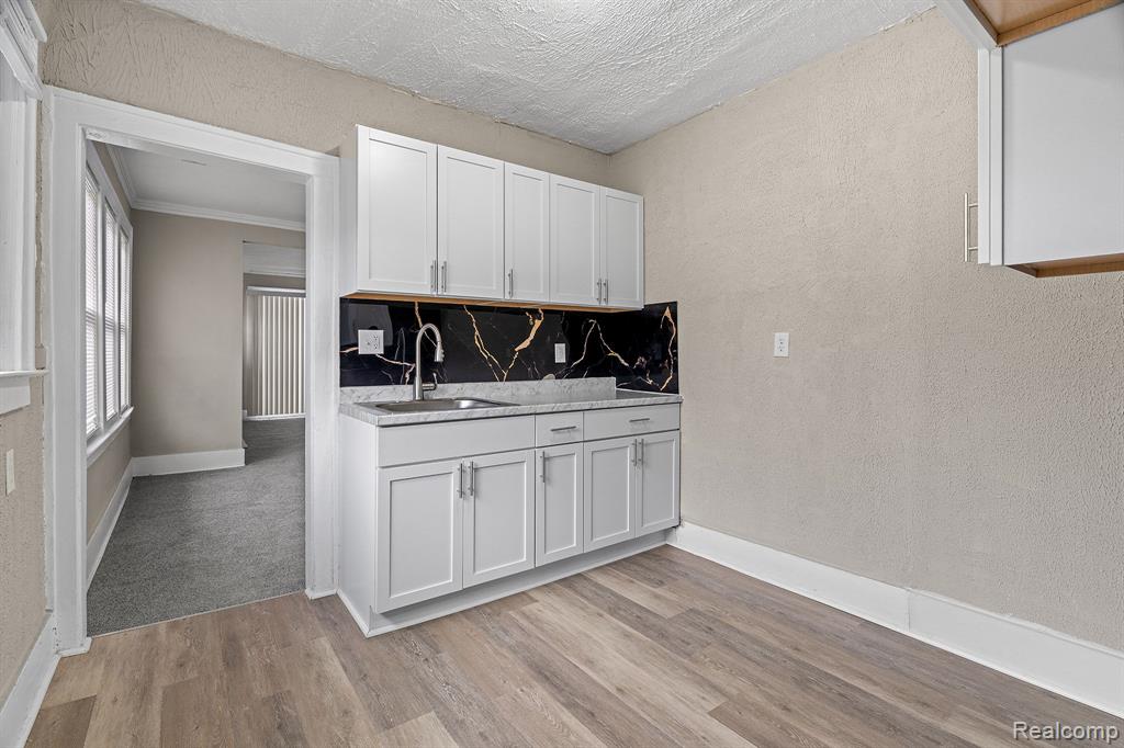 1975 Taylor Street, Detroit, MI 48206 — Photo 12