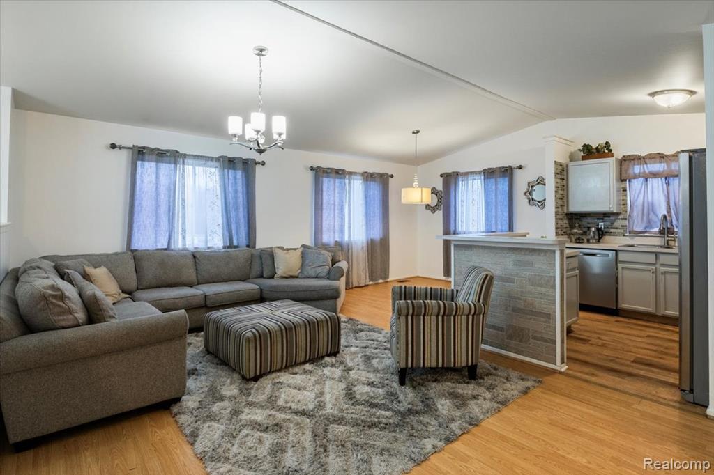 9542 Overlook Court, Grand Blanc, MI 48439 — Photo 4