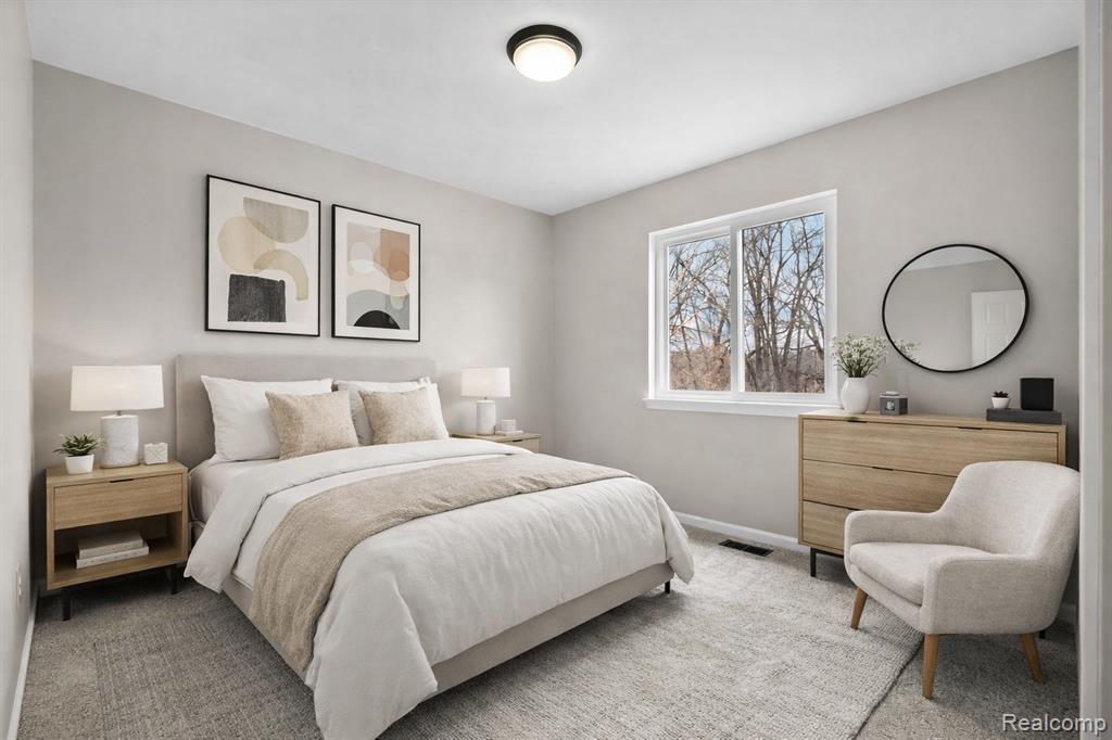 990 Waters Edge Lane, Fenton, MI 48430 — Photo 25