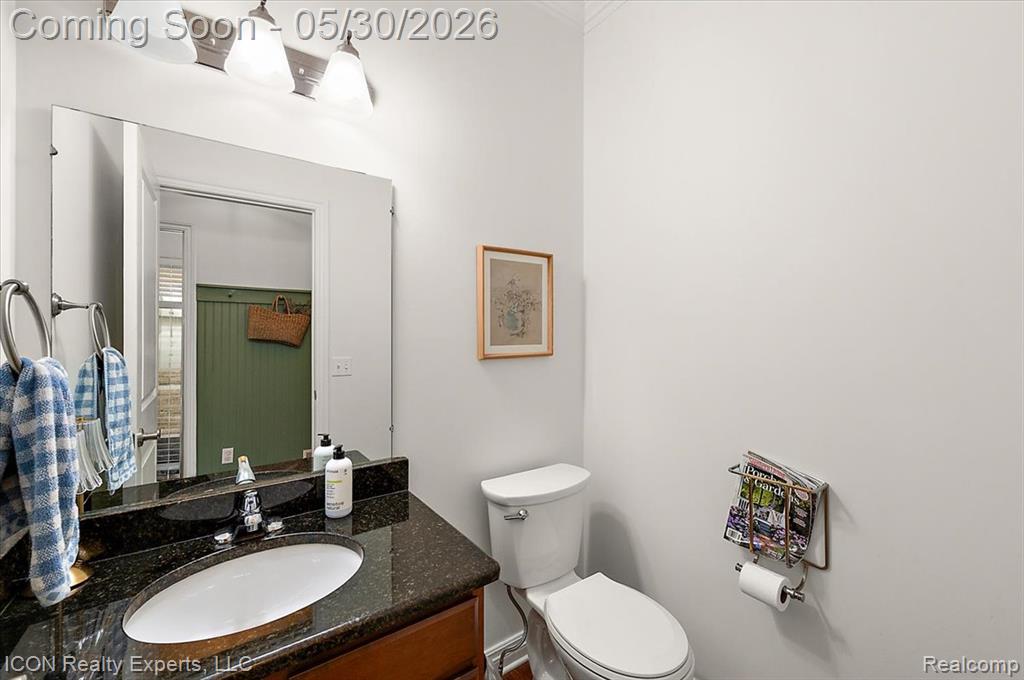 487 N Washington Avenue, Clawson, MI — Photo 12
