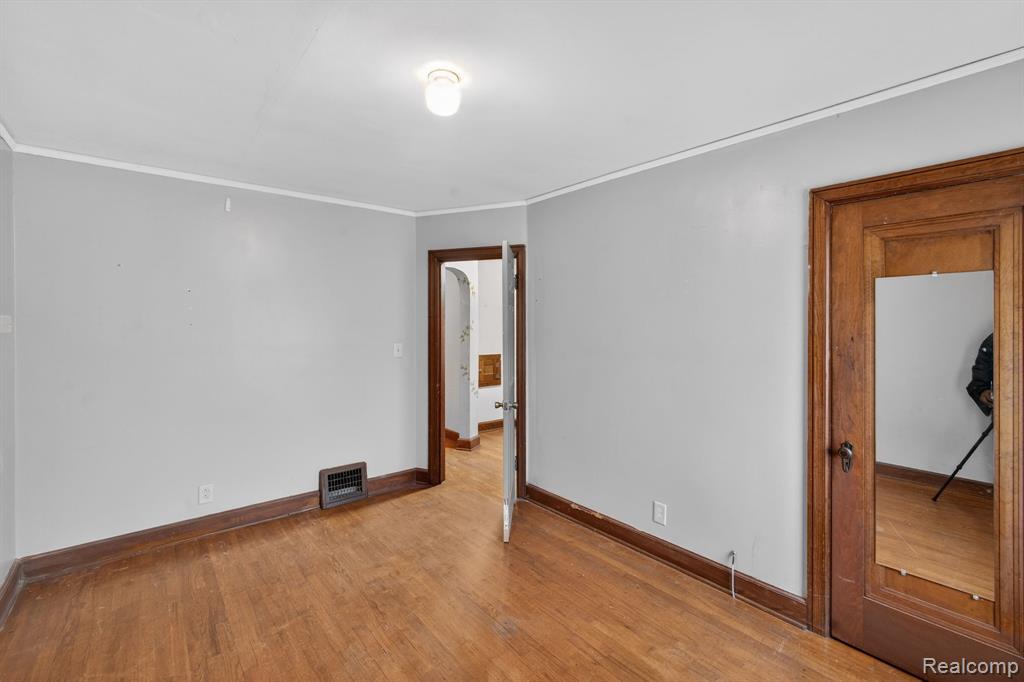 9495 Lakepointe Street, Detroit, MI 48224 — Photo 12