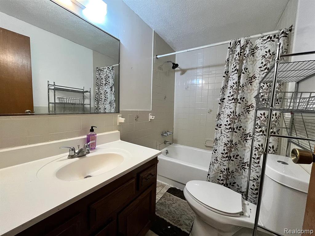 6530 N Gulley Road, Dearborn Heights, MI 48127 — Photo 10