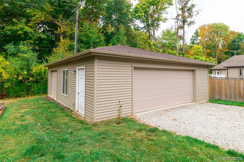 9362 Owen Street, Grosse Ile, MI 48138 — Photo 37