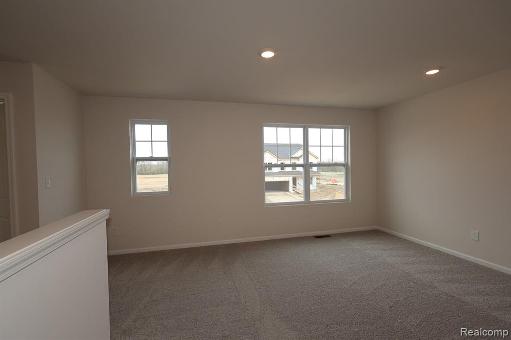 642 Harvest Way, Chelsea, MI 48118 — Photo 15
