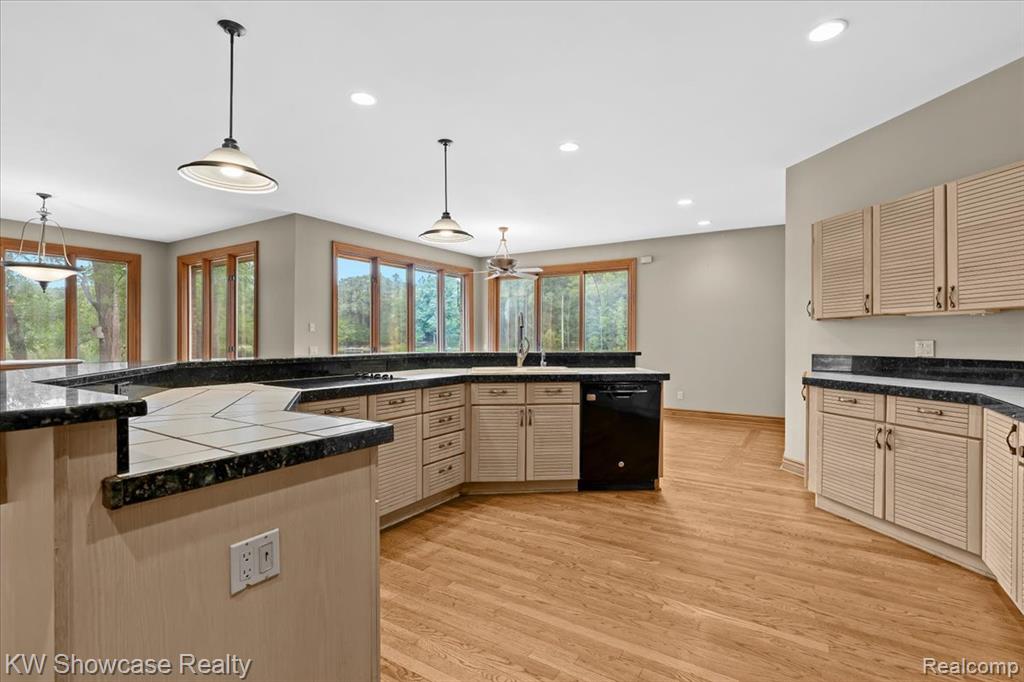 7950 Clement Road, Clarkston, MI — Photo 13