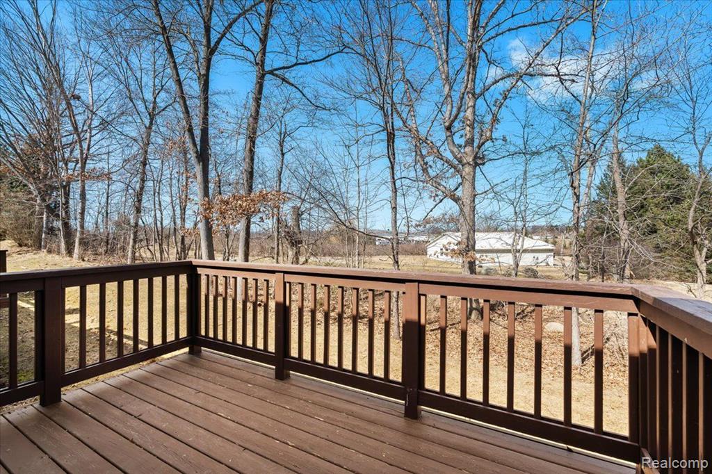 480 NEWBERRY Lane, Howell, MI 48843 — Photo 10