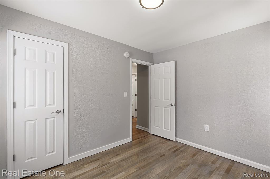 305 Liberty Street, Pontiac, MI 48341 — Photo 12