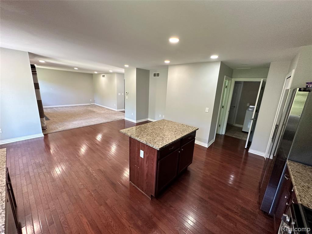 43570 Cherrywood Lane, Canton, MI 48188 — Photo 8