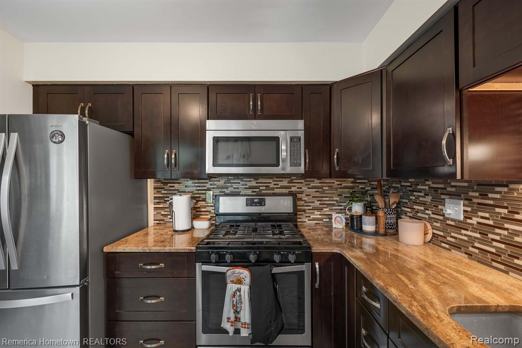 22529 CRANBROOKE Drive, Novi, MI — Photo 10