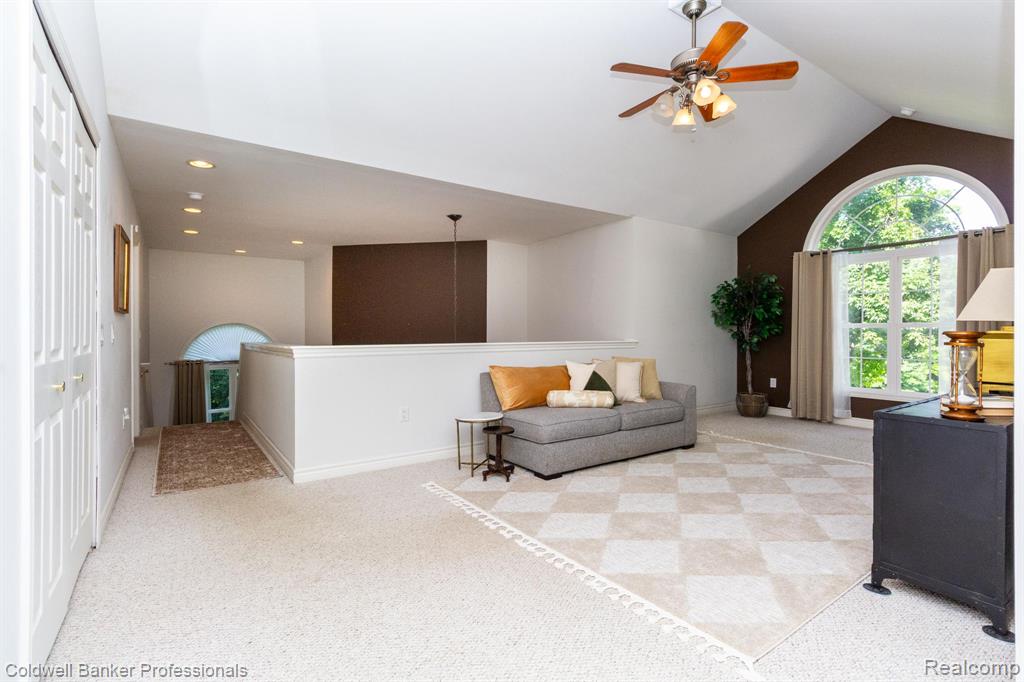 15317 Oak Hollow Drive, Holly, MI 48442 — Photo 24