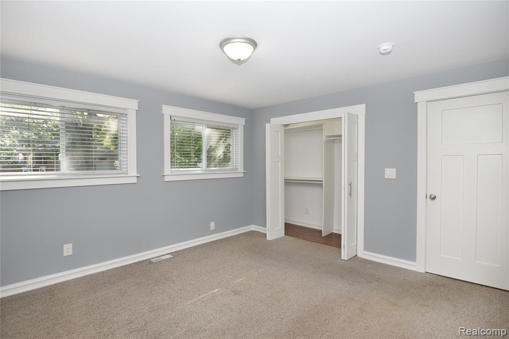 3800 Lakeview Boulevard, Orchard Lake Village, MI 48324 — Photo 16