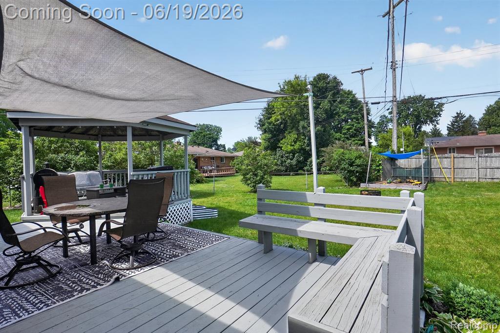 5404 Durwood Drive, Swartz Creek, MI 48473 — Photo 28