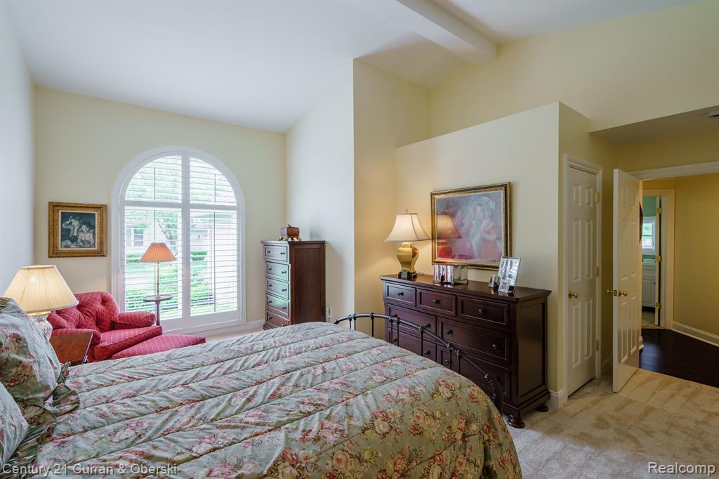 439 COVINGTON Court, Northville, MI 48168 — Photo 32
