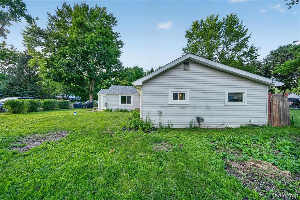9110 Grove Drive, Whitmore Lake, MI 48189 — Photo 25