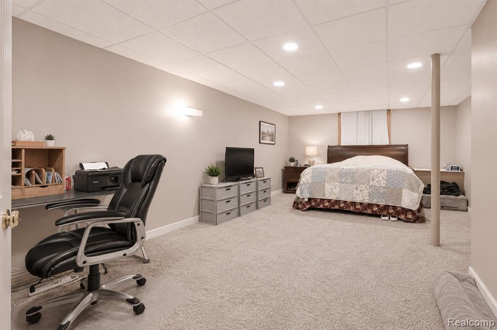 545 Karla Lane, Marysville, MI 48040 — Photo 23
