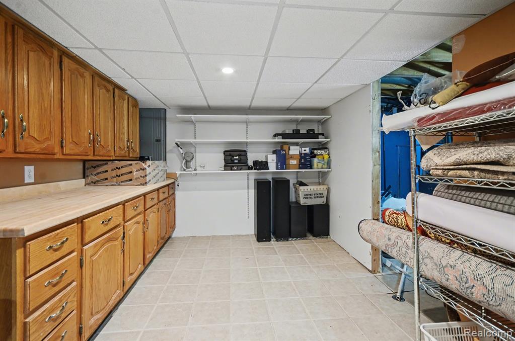 6622 Houghten Drive, Troy, MI 48098 — Photo 32