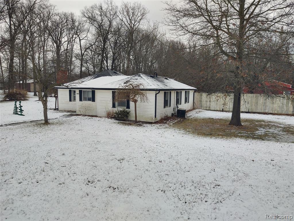 6143 Broadbridge Road, Cottrellville, MI — Photo 5