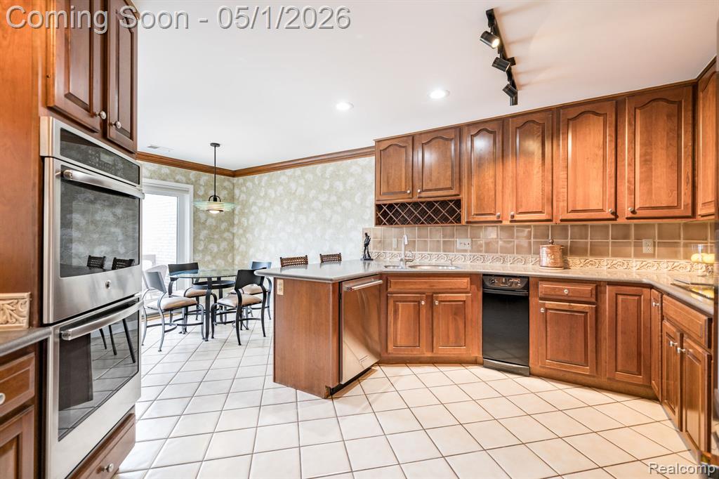 26230 Harbour Pointe Drive S, #44, Harrison Township, MI — Photo 19