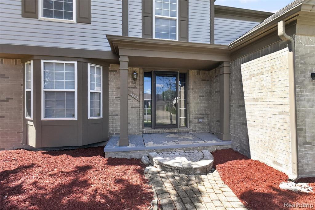 4642 Pond Run, Canton, MI 48188 — Photo 5