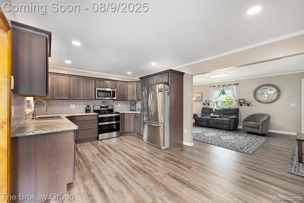 694 Metcalf Drive, Imlay City, MI 48444 — Photo 10