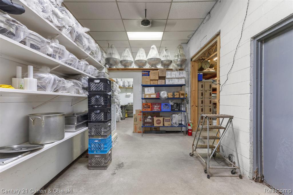 24101 W Warren Street, Dearborn Heights, MI 48127 — Photo 12