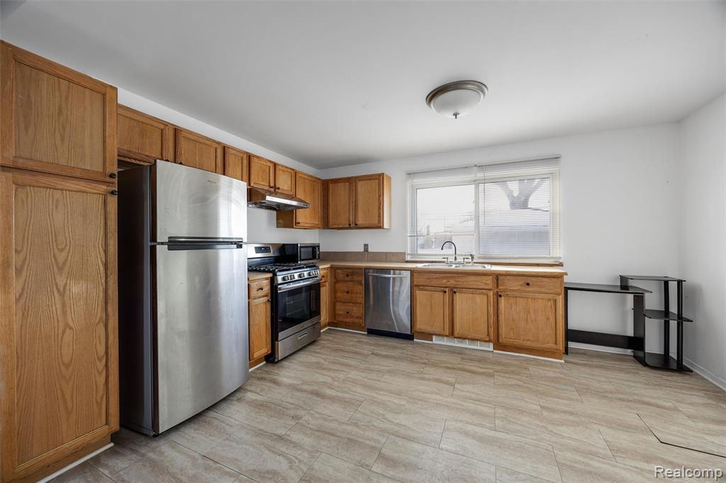 4348 Martin Road, Warren, MI 48092 — Photo 10