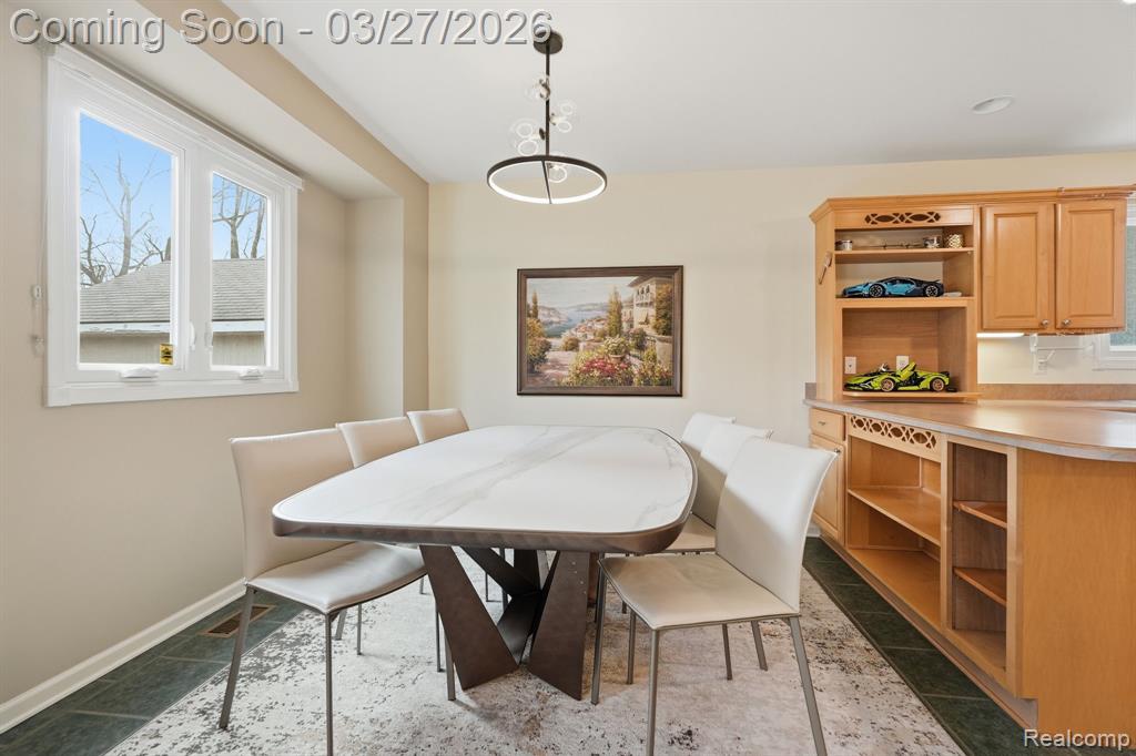 22432 Pointe Drive, Saint Clair Shores, MI 48081 — Photo 11