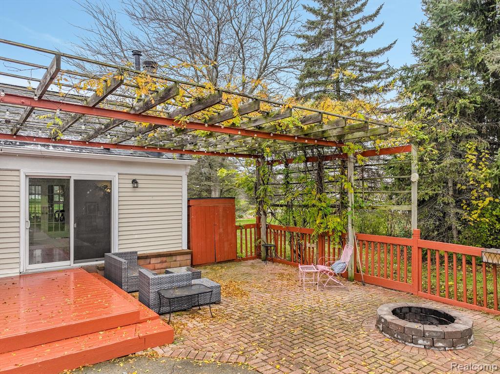 6709 Heatheridge Drive, Saline, MI 48176 — Photo 40