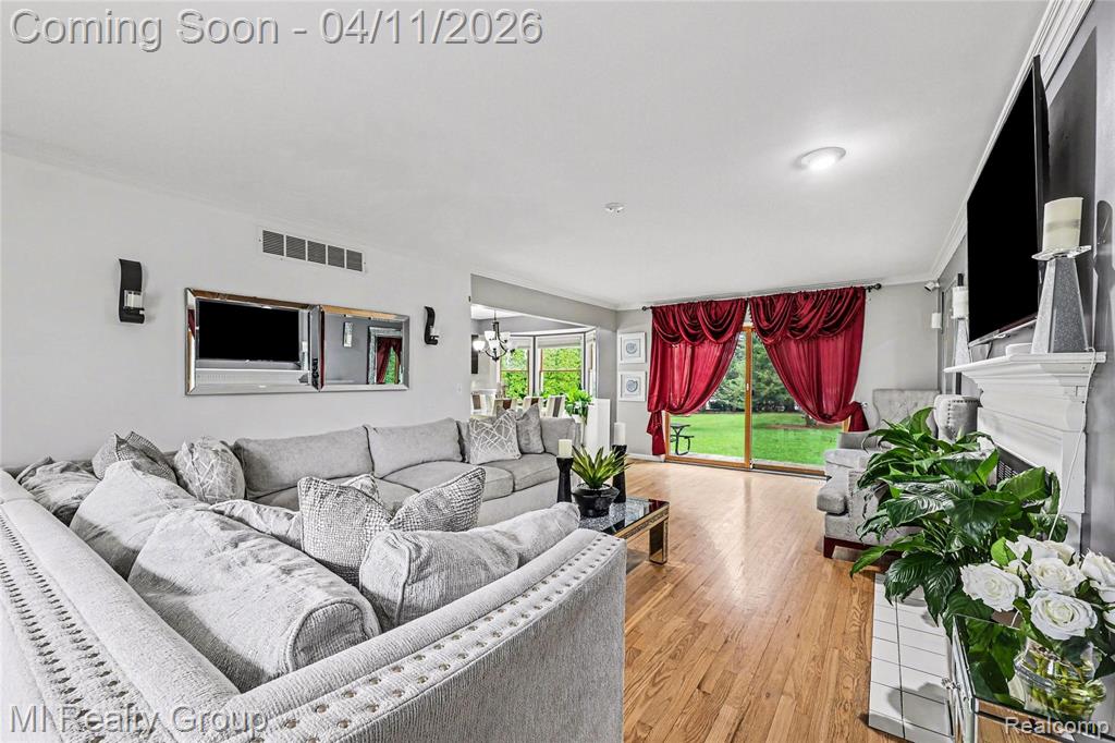 643 Heim Court, Almont, MI 48003 — Photo 5