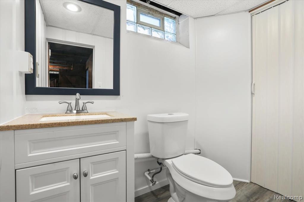 20871 Van Antwerp Street, Harper Woods, MI 48225 — Photo 21
