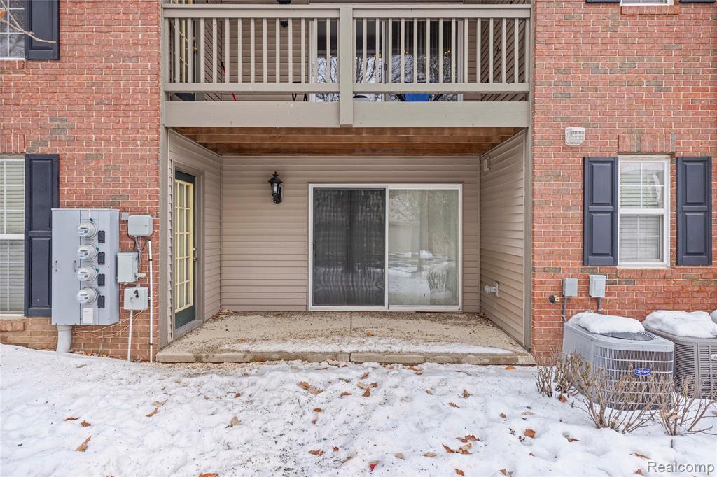 28139 Carlton Way Drive, Novi, MI 48377 — Photo 40