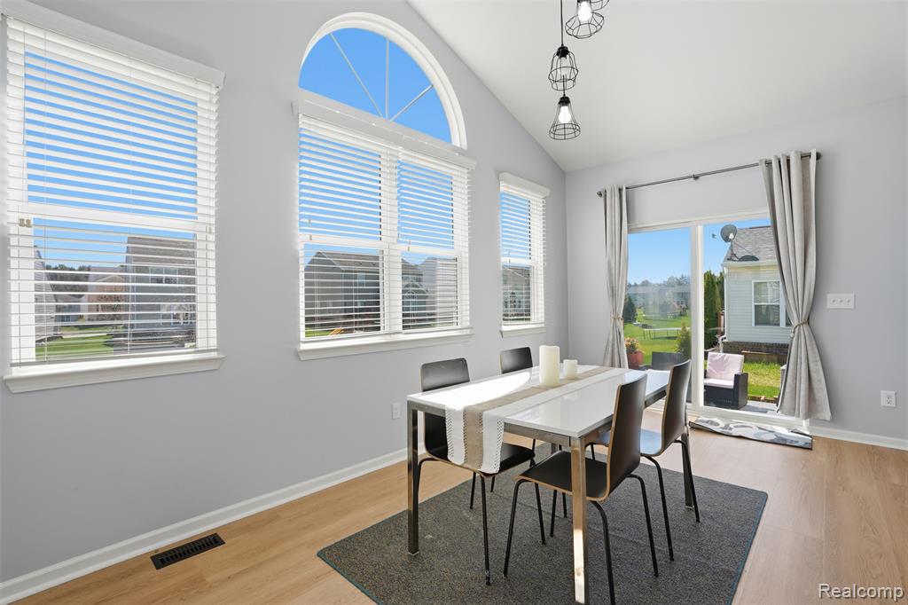 59625 Twin Pines Drive, New Hudson, MI 48165 — Photo 11