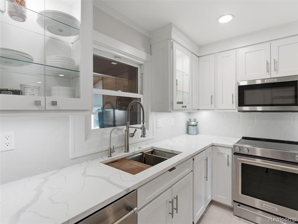5409 Stony Hill Court, Grand Blanc, MI 48439 — Photo 16