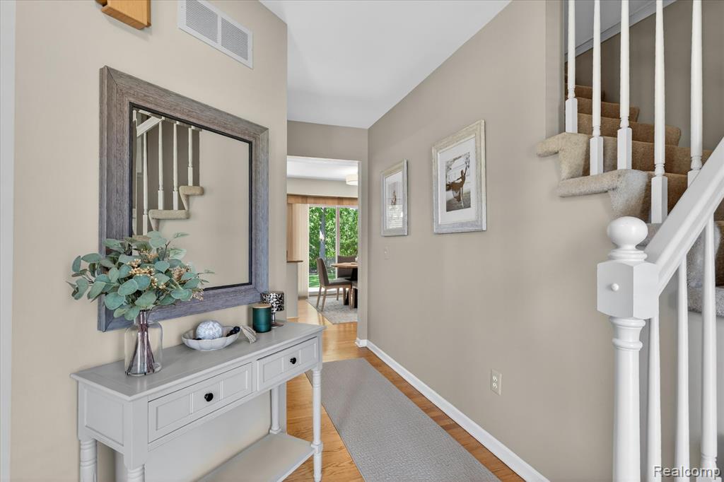 7071 Foxcreek Drive, Canton, MI 48187 — Photo 27