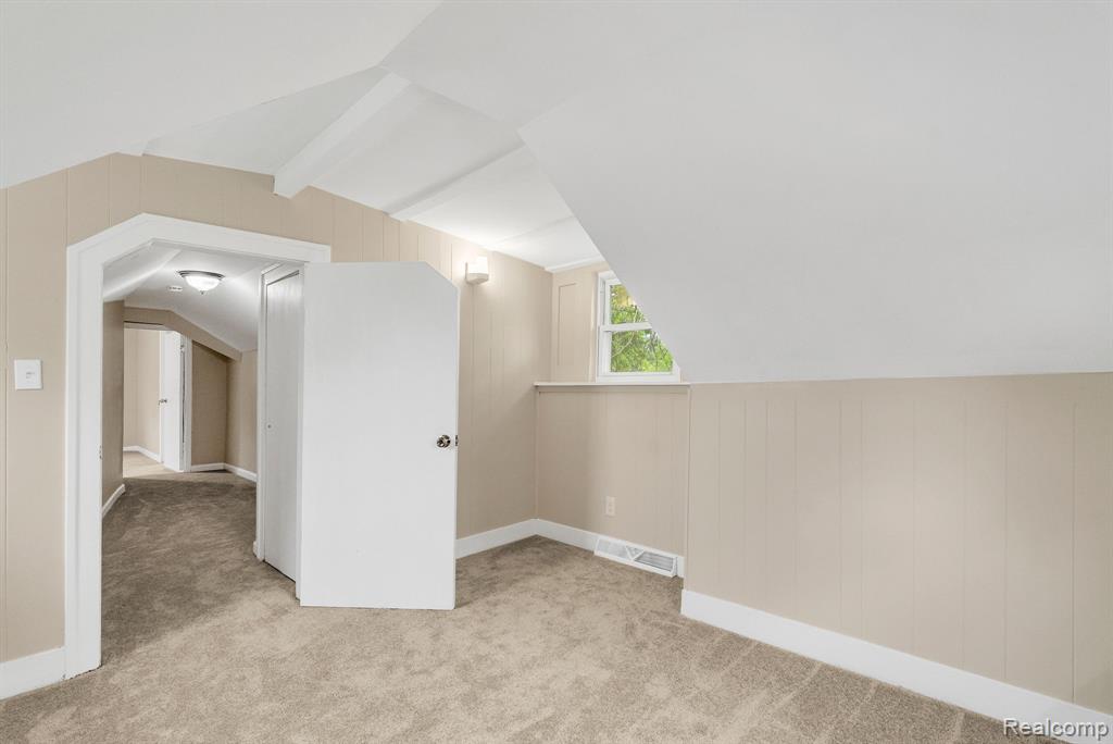 8716 Jewett Avenue, Warren, MI 48089 — Photo 32