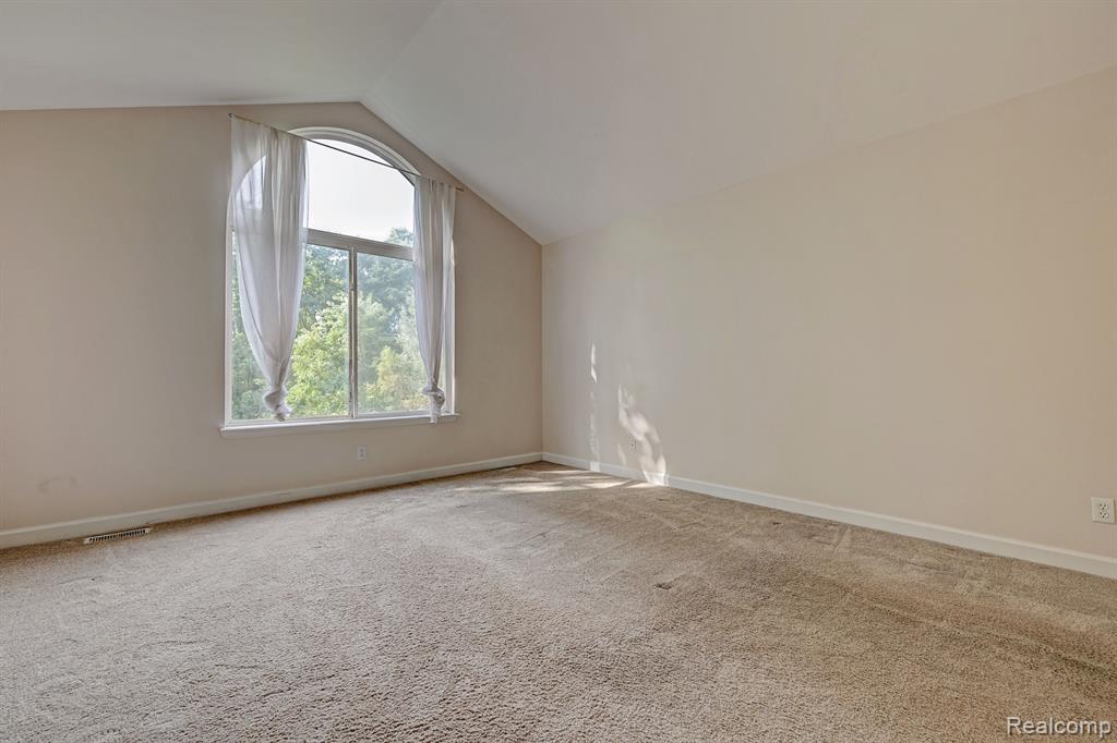 10154 HAWTHORNE RIDGE Road, Goodrich Vlg, MI — Photo 15