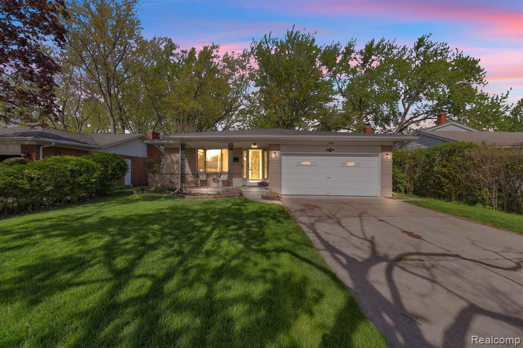 17836 Poplar Street, Riverview, MI 48193 — Photo 12