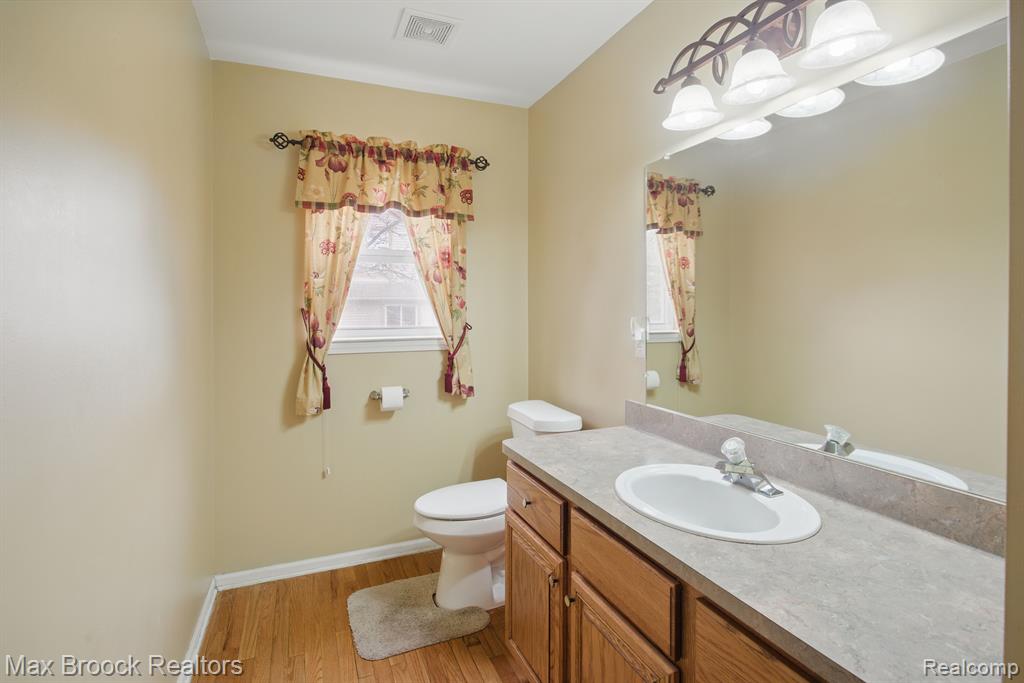 7131 WHITE TAIL Drive, Grand Blanc, MI 48439 — Photo 21