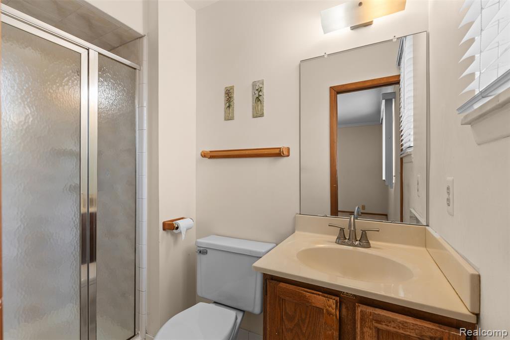 4210 Wingate Drive, Sterling Heights, MI 48310 — Photo 33