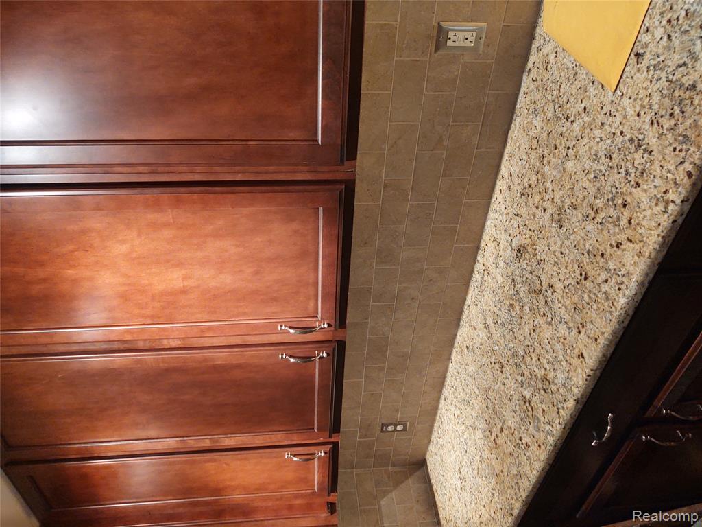 8996 Main Street, Whitmore Lake, MI 48189 — Photo 22