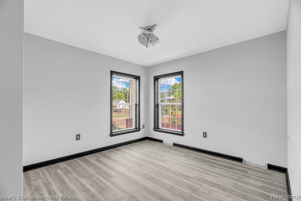 415 Hilton Road, Ferndale, MI 48220 — Photo 24