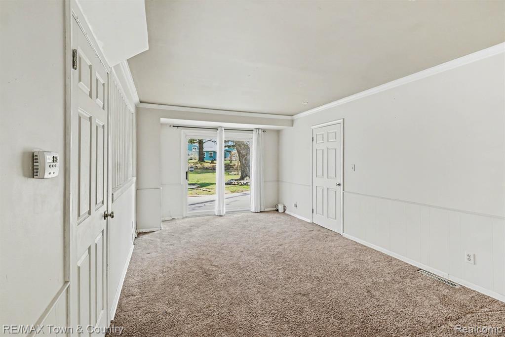 527 Spring Lane, Flushing, MI 48433 — Photo 20
