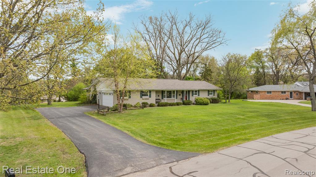1675 Ledbury Drive, Bloomfield Hills, MI 48304 — Photo 4