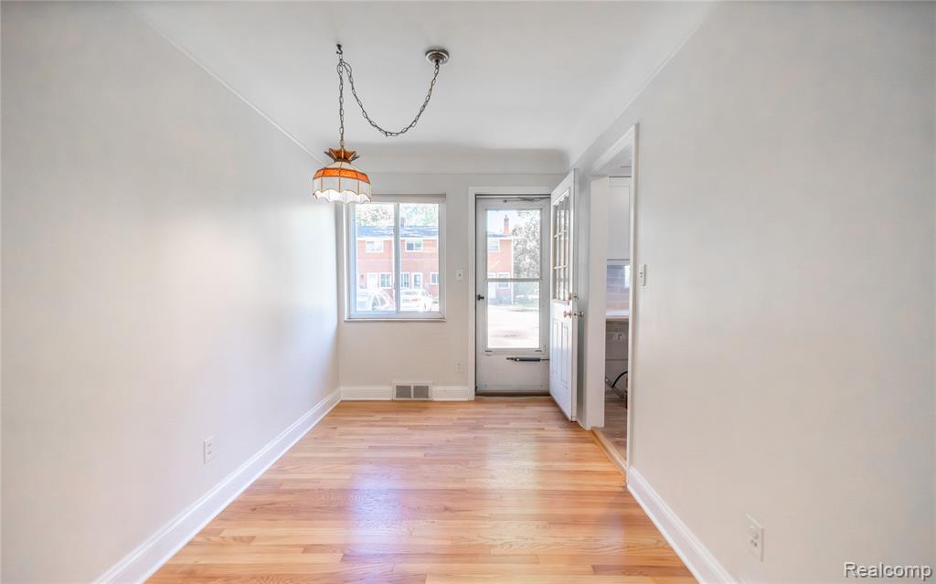502 W Houstonia Avenue, Royal Oak, MI 48073 — Photo 6