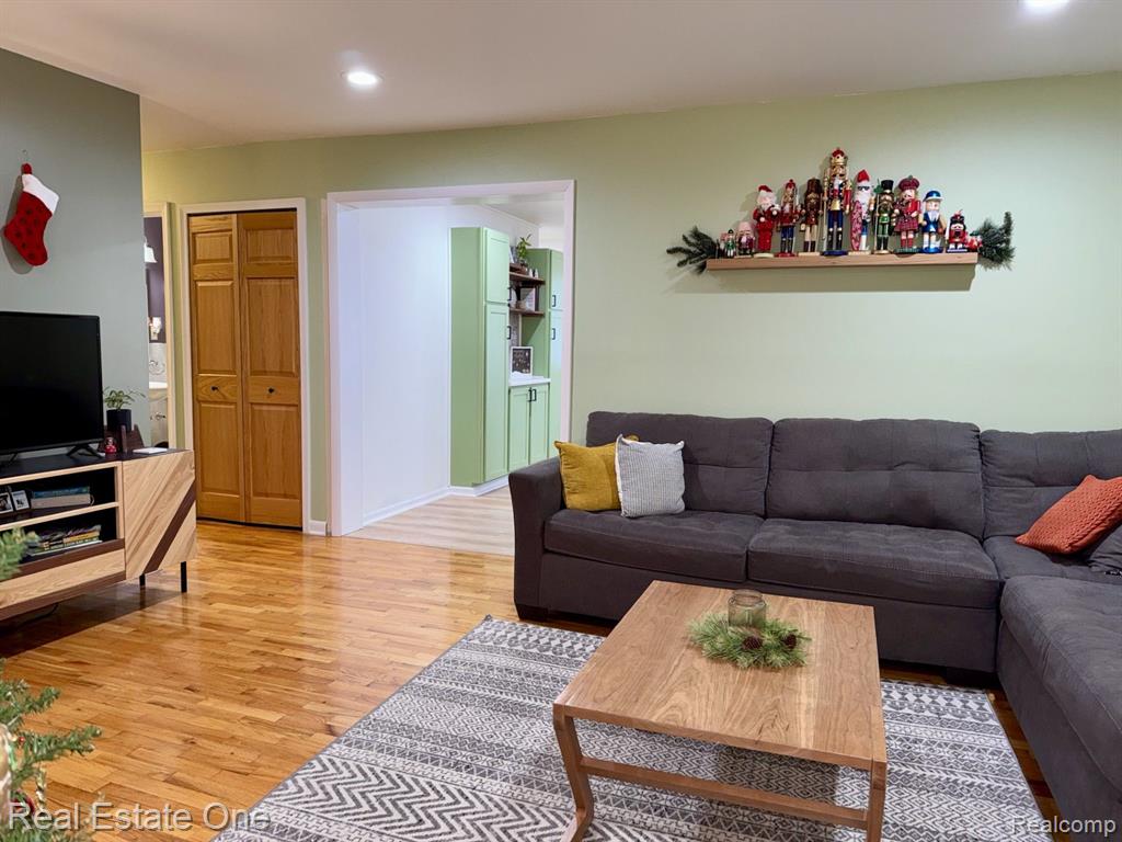 7075 YARMY Drive, Swartz Creek, MI 48473 — Photo 17