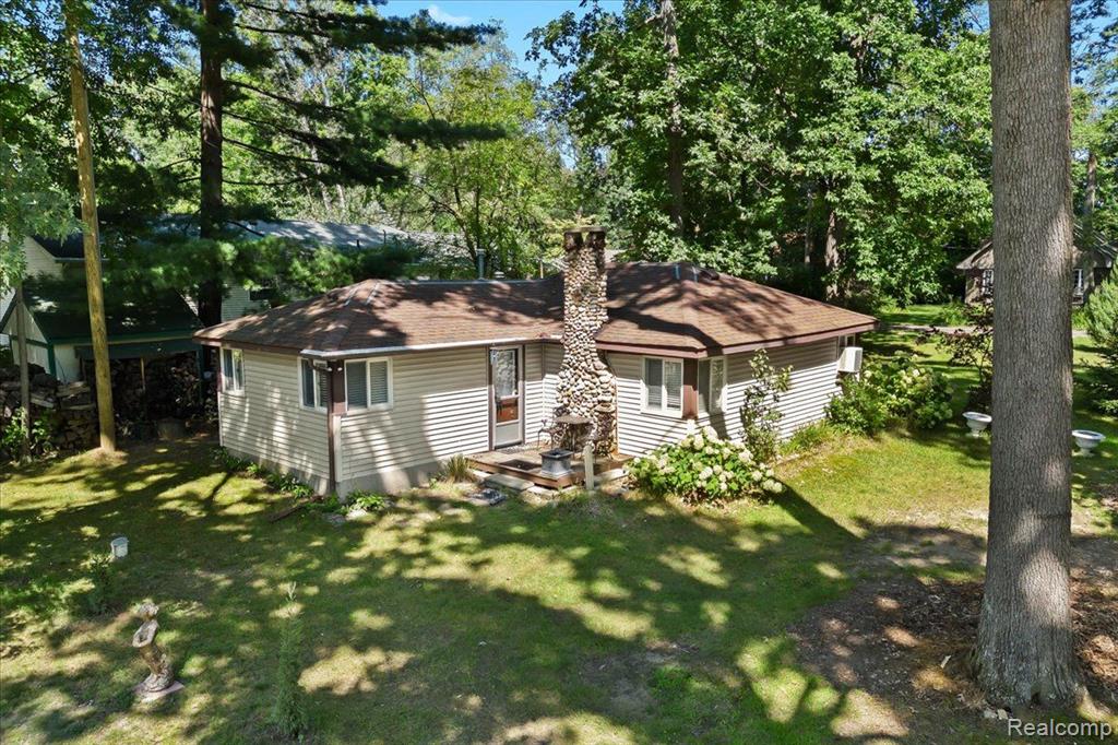 220 ELLSWORTH LAKE Drive, Gregory, MI 48137 — Photo 19
