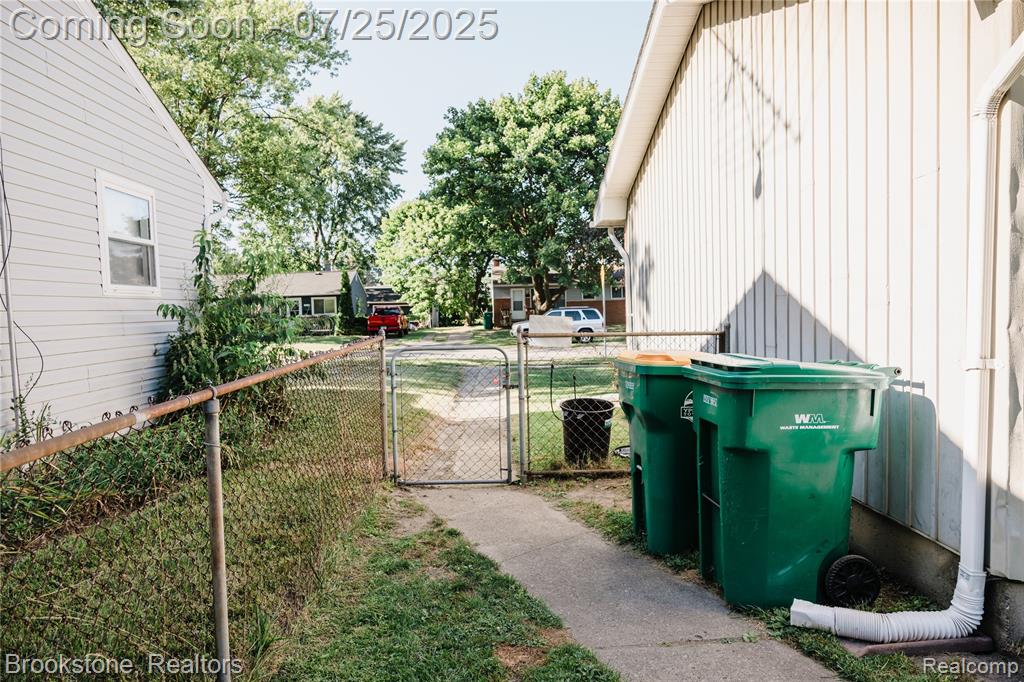 1232 Crestwood Avenue, Ypsilanti, MI 48198 — Photo 46