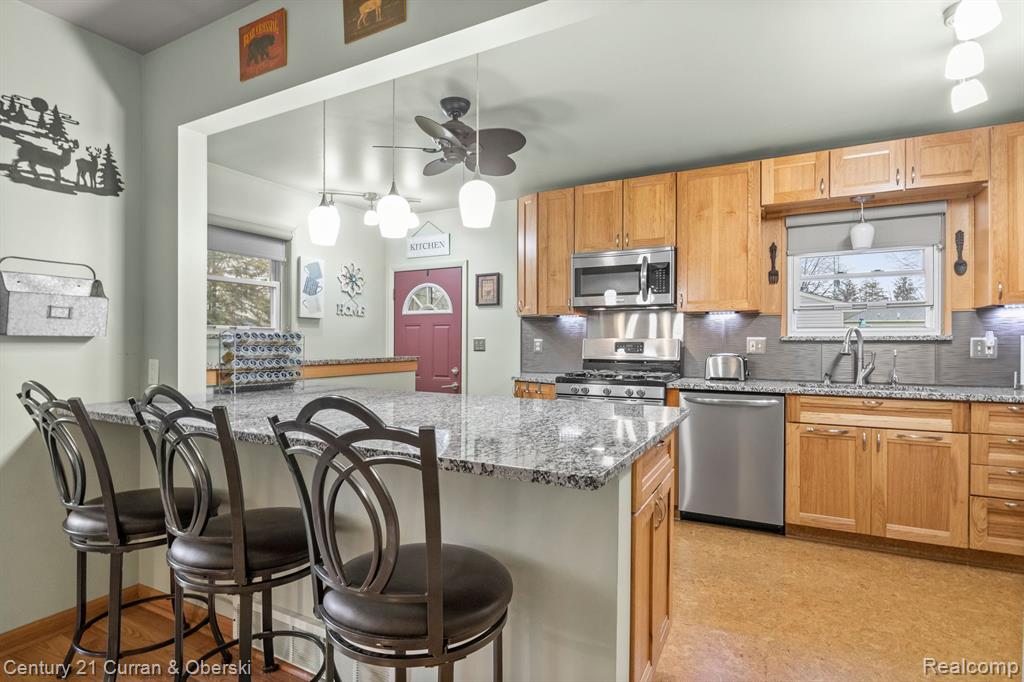 425 KENT Street, Carleton, MI 48117 — Photo 11