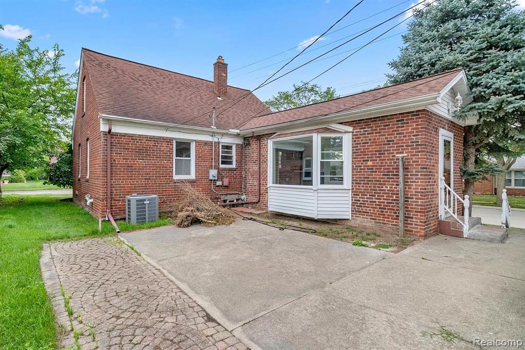 460 N Franklin Street, Dearborn, MI 48128 — Photo 26